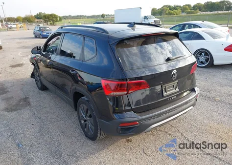 2023 Volkswagen Taos 1.5T S z USA, uszkodzony, nr VIN 3VVCX7B23PM355527